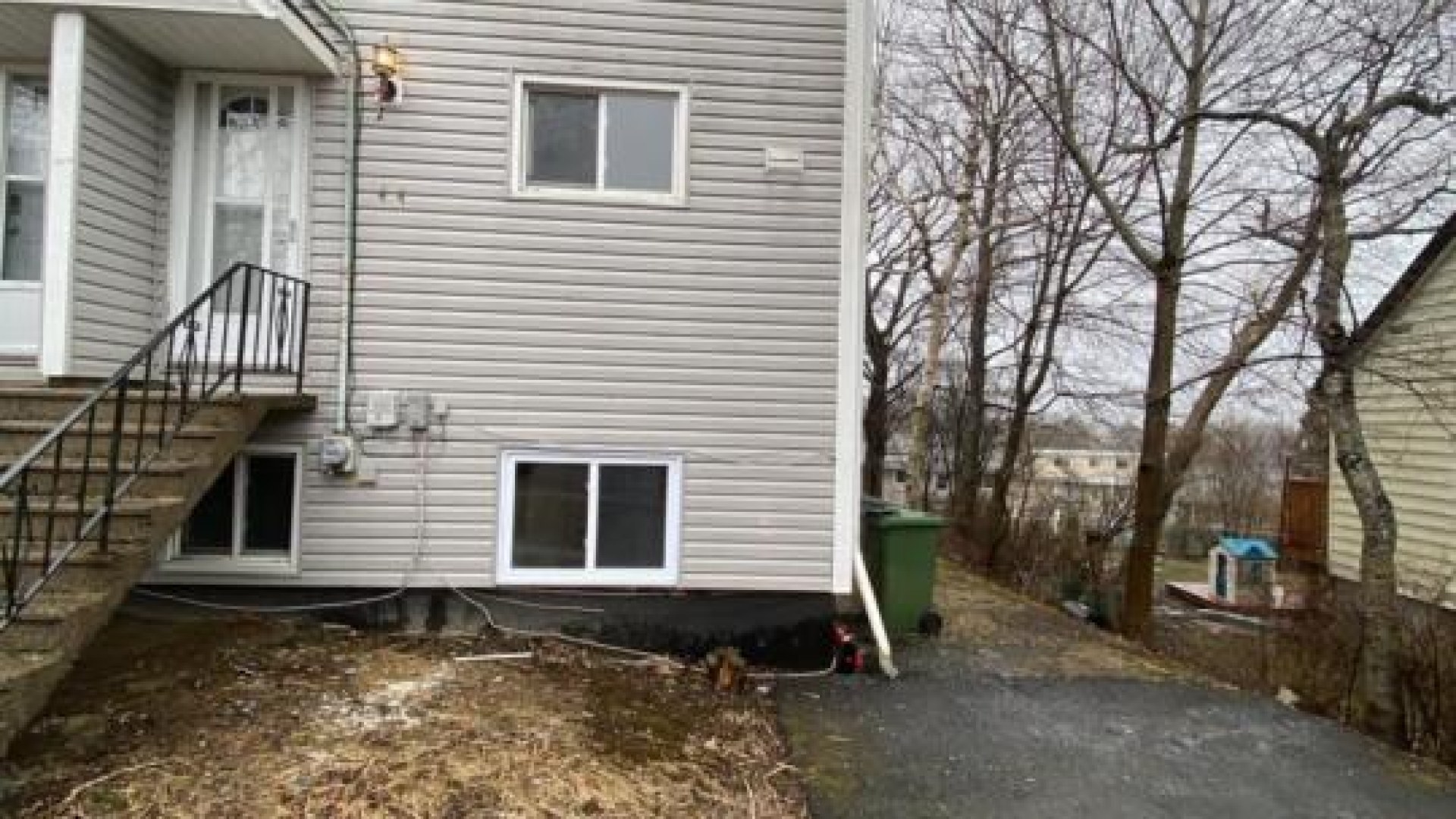 4 Bed 2 Bath, 44A Gaston Rd, Dartmouth- June 1st, 2026